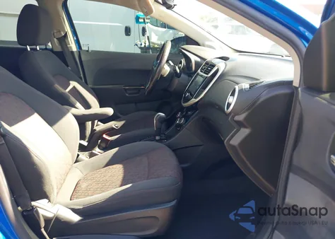 2017 Chevrolet Sonic Lt Auto z USA, uszkodzony, nr VIN 1G1JD5SG5H4149260